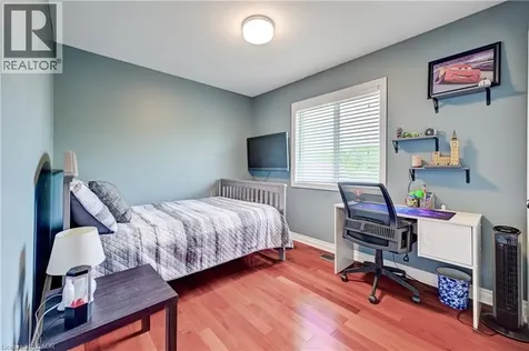 454 Hearthwood Drive Kitchener ON N2R 1K6