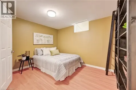 454 Hearthwood Drive Kitchener ON N2R 1K6
