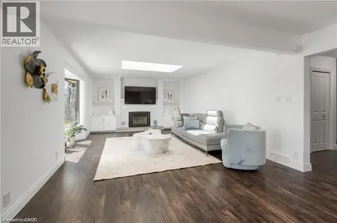 355 Edgehill Drive Kitchener ON N2P 2C8