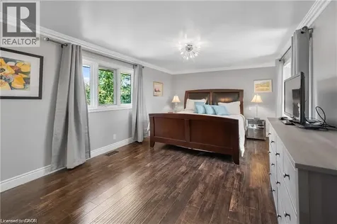 355 Edgehill Drive Kitchener ON N2P 2C8