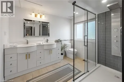 355 Edgehill Drive Kitchener ON N2P 2C8