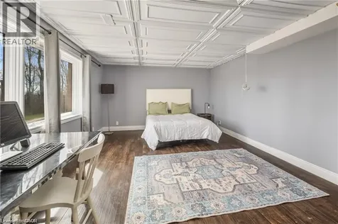 355 Edgehill Drive Kitchener ON N2P 2C8