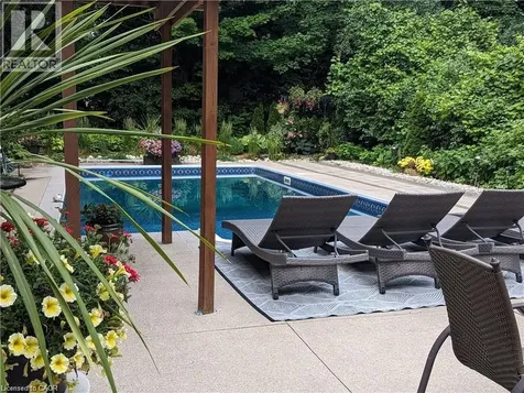 355 Edgehill Drive Kitchener ON N2P 2C8