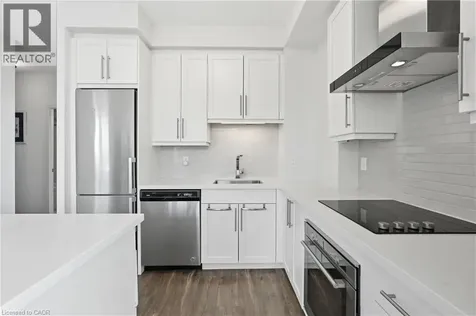 2093 Fairview Street Burlington ON L7R 0E6