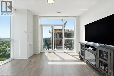 2093 Fairview Street Burlington ON L7R 0E6