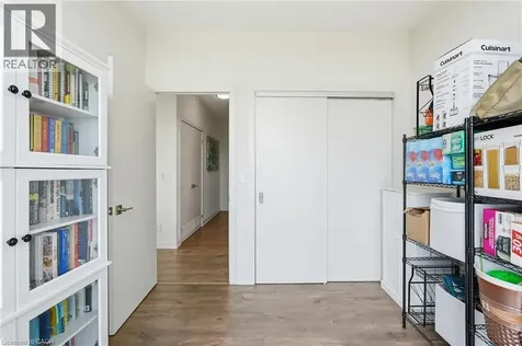 2093 Fairview Street Burlington ON L7R 0E6