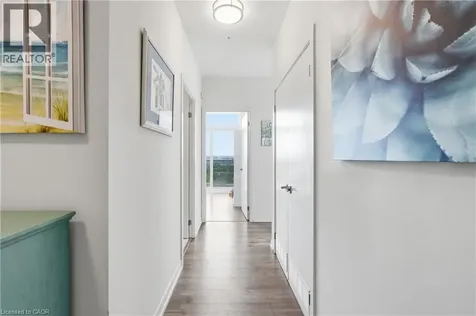 2093 Fairview Street Burlington ON L7R 0E6