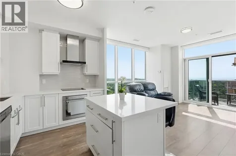 2093 Fairview Street Burlington ON L7R 0E6