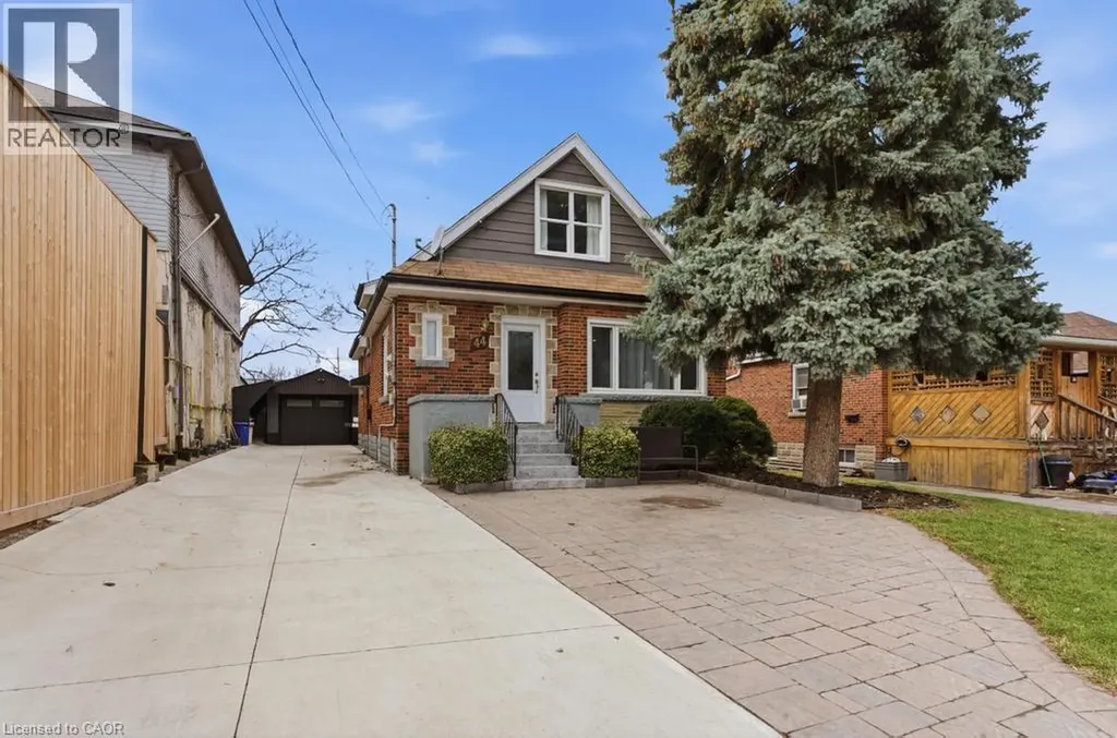 44 Jefferson Avenue Hamilton ON L8H 1A7