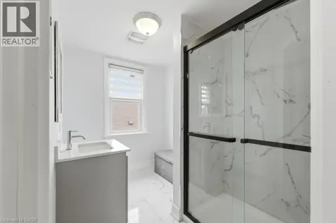 44 Jefferson Avenue Hamilton ON L8H 1A7
