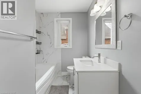 44 Jefferson Avenue Hamilton ON L8H 1A7