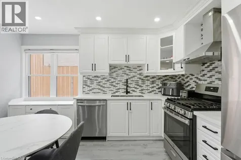 44 Jefferson Avenue Hamilton ON L8H 1A7