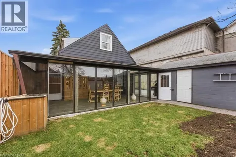 44 Jefferson Avenue Hamilton ON L8H 1A7
