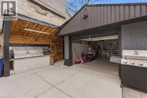 44 Jefferson Avenue Hamilton ON L8H 1A7
