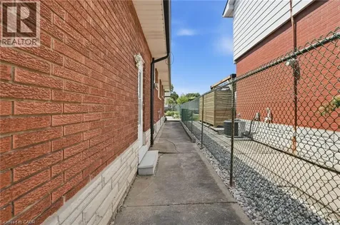 2 Deerborn Drive Hamilton ON L8V 3K7