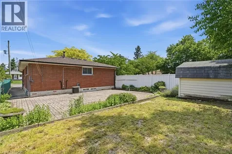 2 Deerborn Drive Hamilton ON L8V 3K7