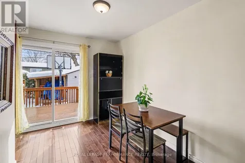 788 Dickens Avenue Ottawa ON K1G 2X8