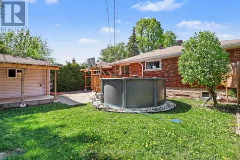 788 Dickens Avenue Ottawa ON K1G 2X8