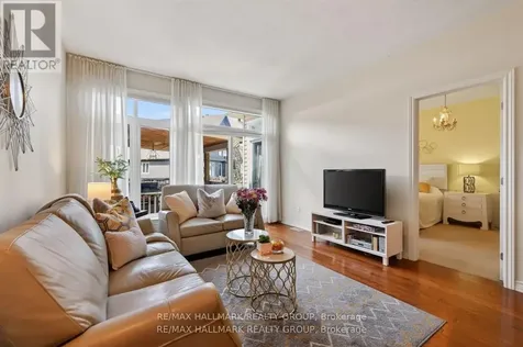 236 Bulrush Crescent Ottawa ON K1T 0E6