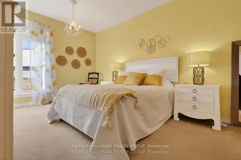 236 Bulrush Crescent Ottawa ON K1T 0E6