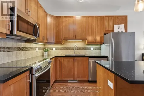 236 Bulrush Crescent Ottawa ON K1T 0E6