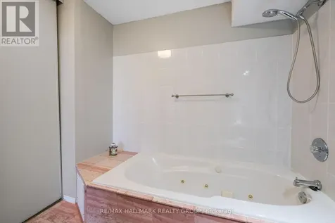 160 George Street Ottawa ON K1N 9M2