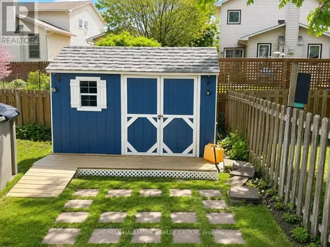 6352 Long Bow Gate Ottawa ON K1C 2X3