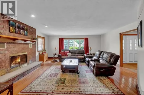 138 Elizabeth Street Chatham ON N7L 2Y4