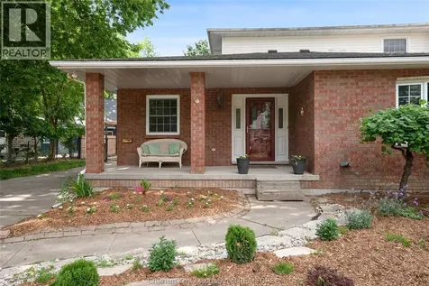 138 Elizabeth Street Chatham ON N7L 2Y4