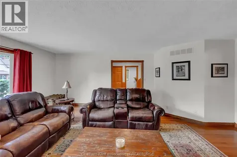 138 Elizabeth Street Chatham ON N7L 2Y4