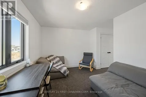 5 Hartland Circle St. Thomas ON N5R 0P2
