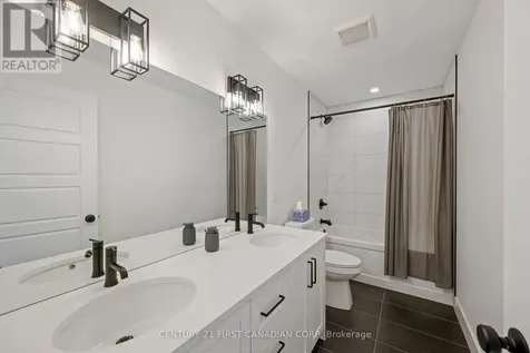 5 Hartland Circle St. Thomas ON N5R 0P2