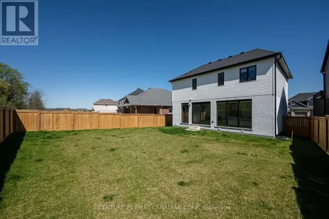 5 Hartland Circle St. Thomas ON N5R 0P2