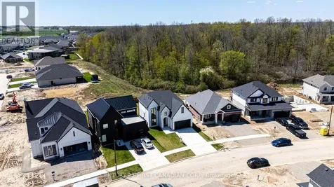 5 Hartland Circle St. Thomas ON N5R 0P2