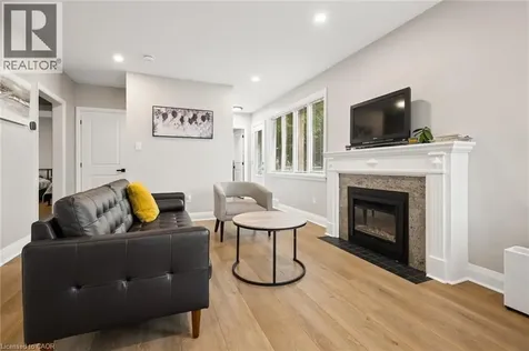 1030 Queens Boulevard Kitchener ON N2M 1B7