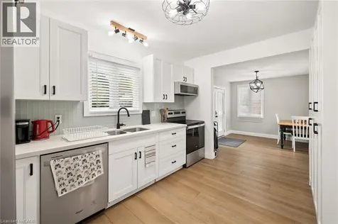 1030 Queens Boulevard Kitchener ON N2M 1B7