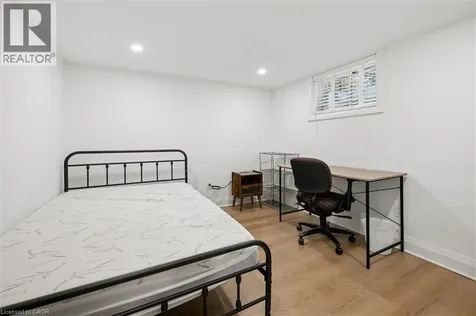 1030 Queens Boulevard Kitchener ON N2M 1B7