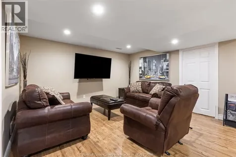4558 Gapam Court Windsor ON N9G 2W5
