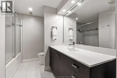 4558 Gapam Court Windsor ON N9G 2W5