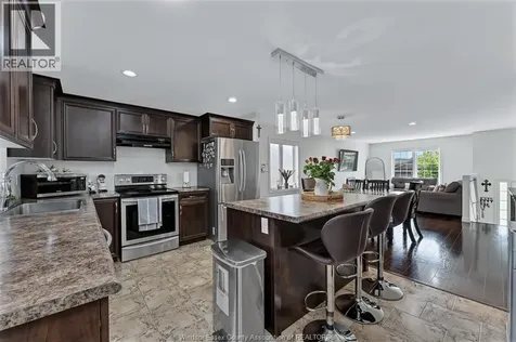 1026 Thunderbay Avenue Windsor ON N8P 0C1