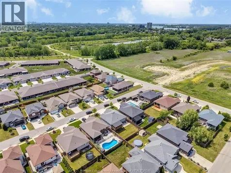 1026 Thunderbay Avenue Windsor ON N8P 0C1