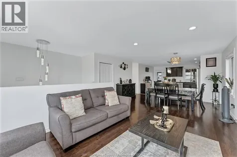 1026 Thunderbay Avenue Windsor ON N8P 0C1