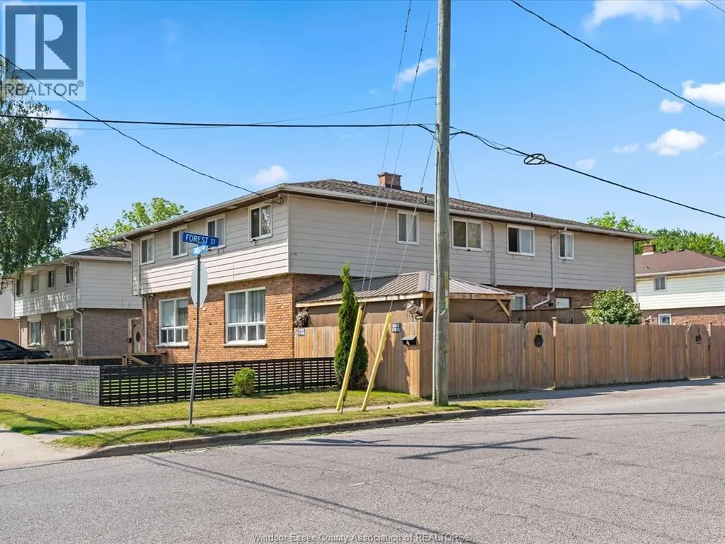 22 Taylor Avenue Chatham ON N7L 2T5