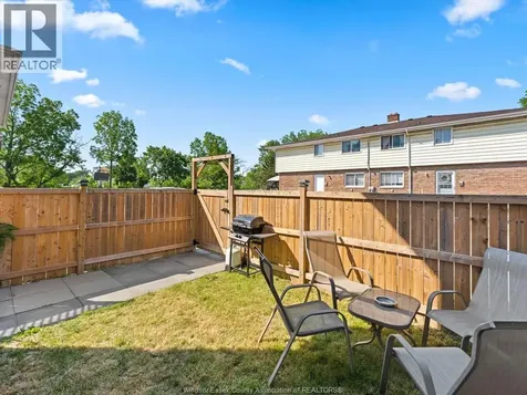 22 Taylor Avenue Chatham ON N7L 2T5
