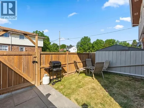 22 Taylor Avenue Chatham ON N7L 2T5