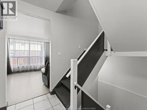 22 Taylor Avenue Chatham ON N7L 2T5