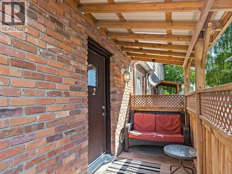 22 Taylor Avenue Chatham ON N7L 2T5