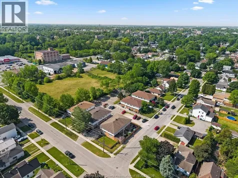 22 Taylor Avenue Chatham ON N7L 2T5