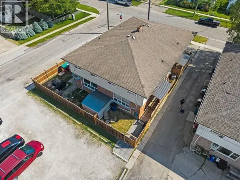 22 Taylor Avenue Chatham ON N7L 2T5