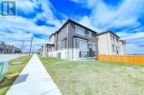 1201 Chateau Court Pickering ON L1X 0M1